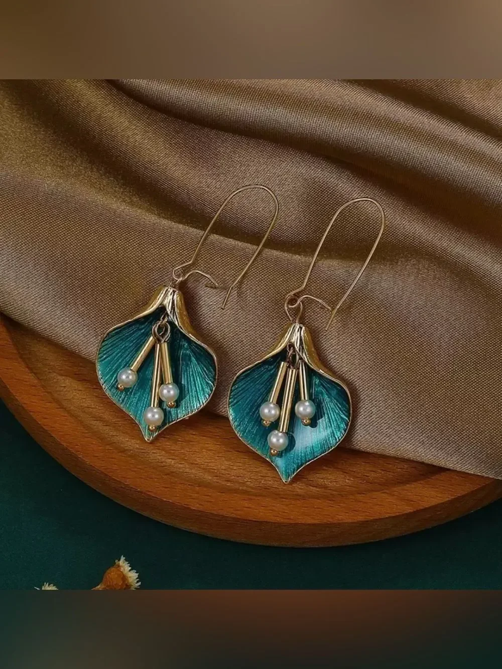 Green flower drop hoop earrings N1484